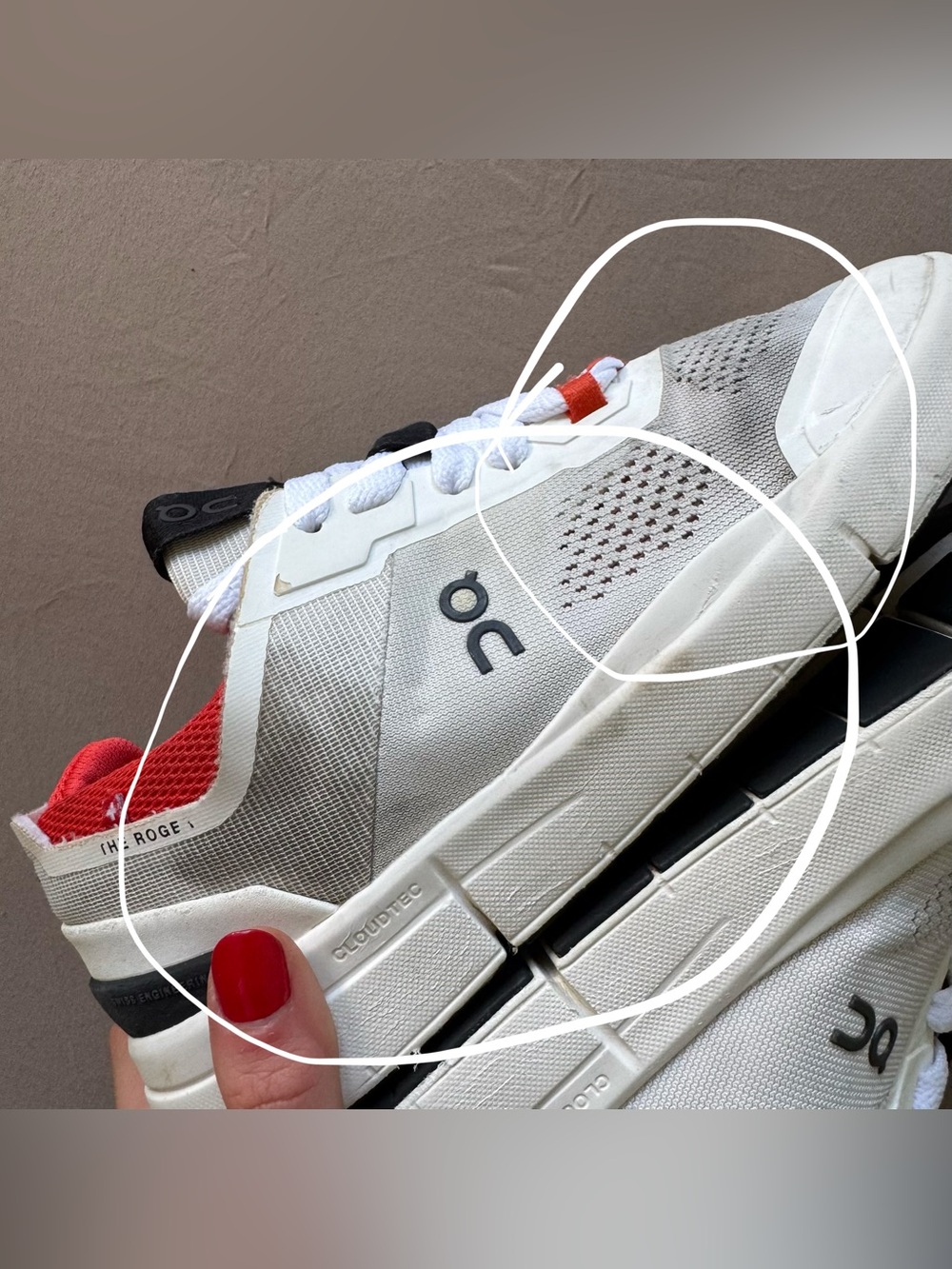 ON RUNNING - THE ROGER SPIN Sneakers - Picture 2 of 16